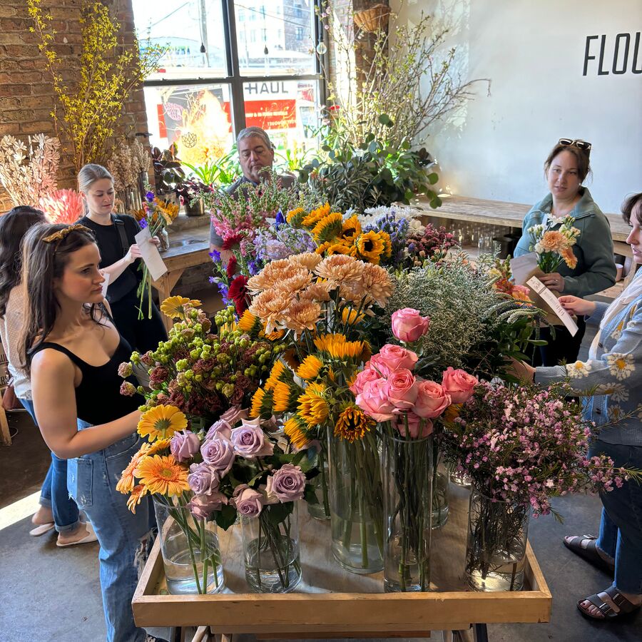 Retail project photo 2 used in the Bloom Floristry design